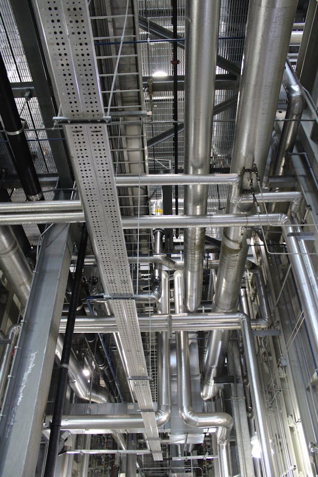 Wykładziny ochronne – najważniejsze kryteria wyboru dla zakładów przemysłowych