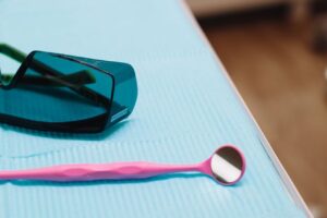 Czy przed wizytą u dentysty w Polsce trzeba poinformować niemiecką Krankenkasse?